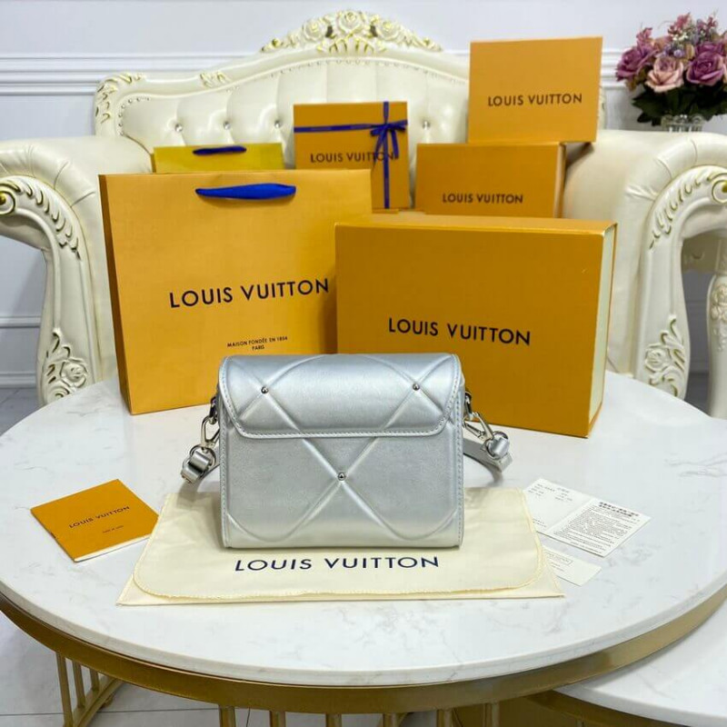 Replica Louis Vuitton Sheepskin Leather Twist Pm M59031 Argent