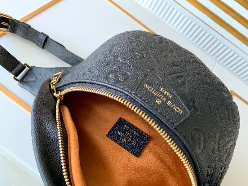 Replica Louis Vuitton Aaa-Monogram Empreinte Bumbag Black/Beige