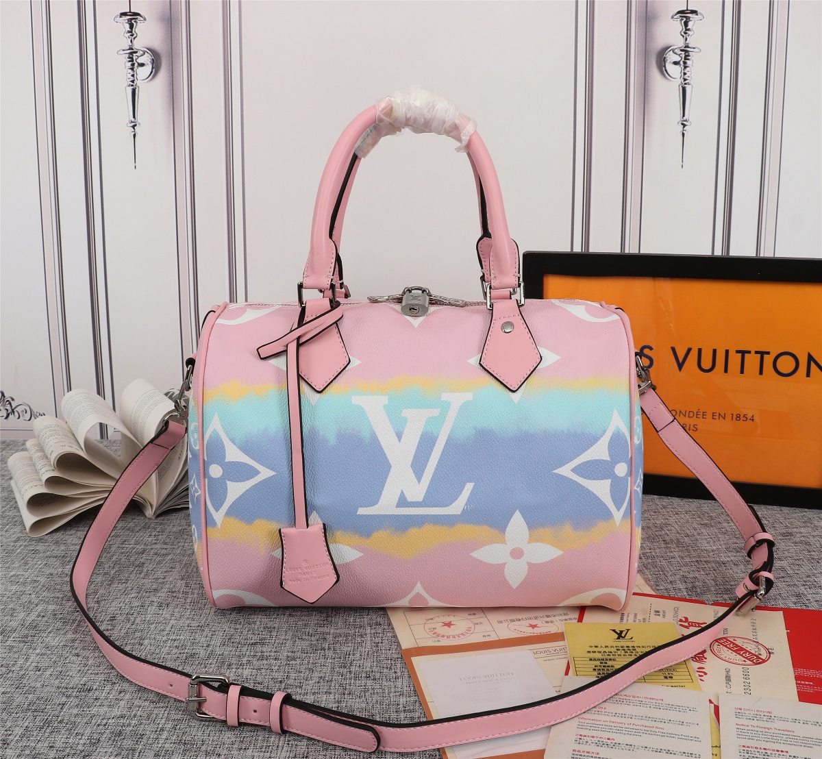 Replica Louis Vuitton Escale Speedy Bandouliere 30 Pink/Red/Blue
