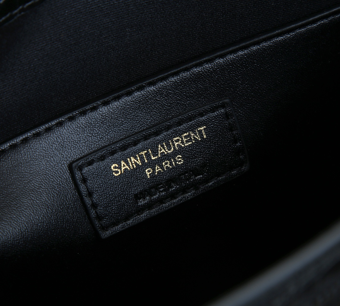 Replica Ysl Manhattan Shoulder Bag In Crocodile-Embossed Shiny Leather 2021