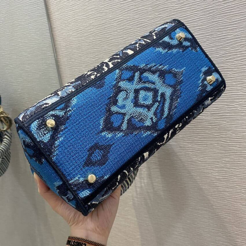 Replica Dior Medium Lady D-Lite Bag Blue Dior Palms Embroidery M0565
