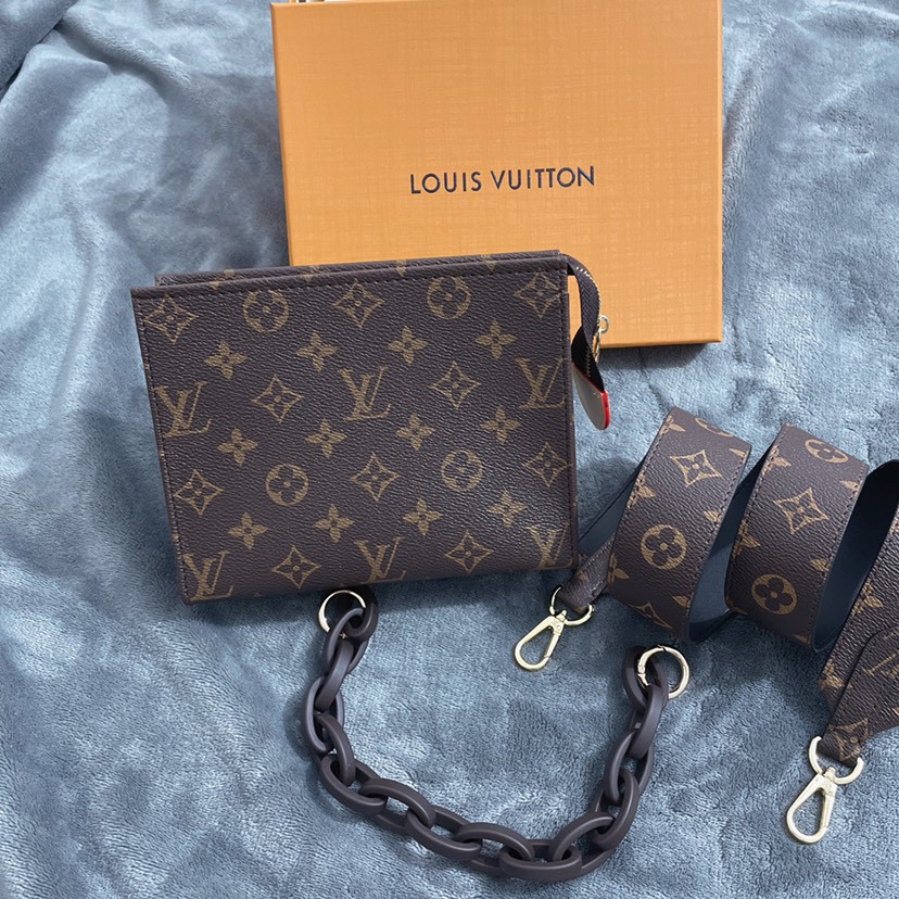 Replica Louis Vuitton Classic Monogram Pouch K01