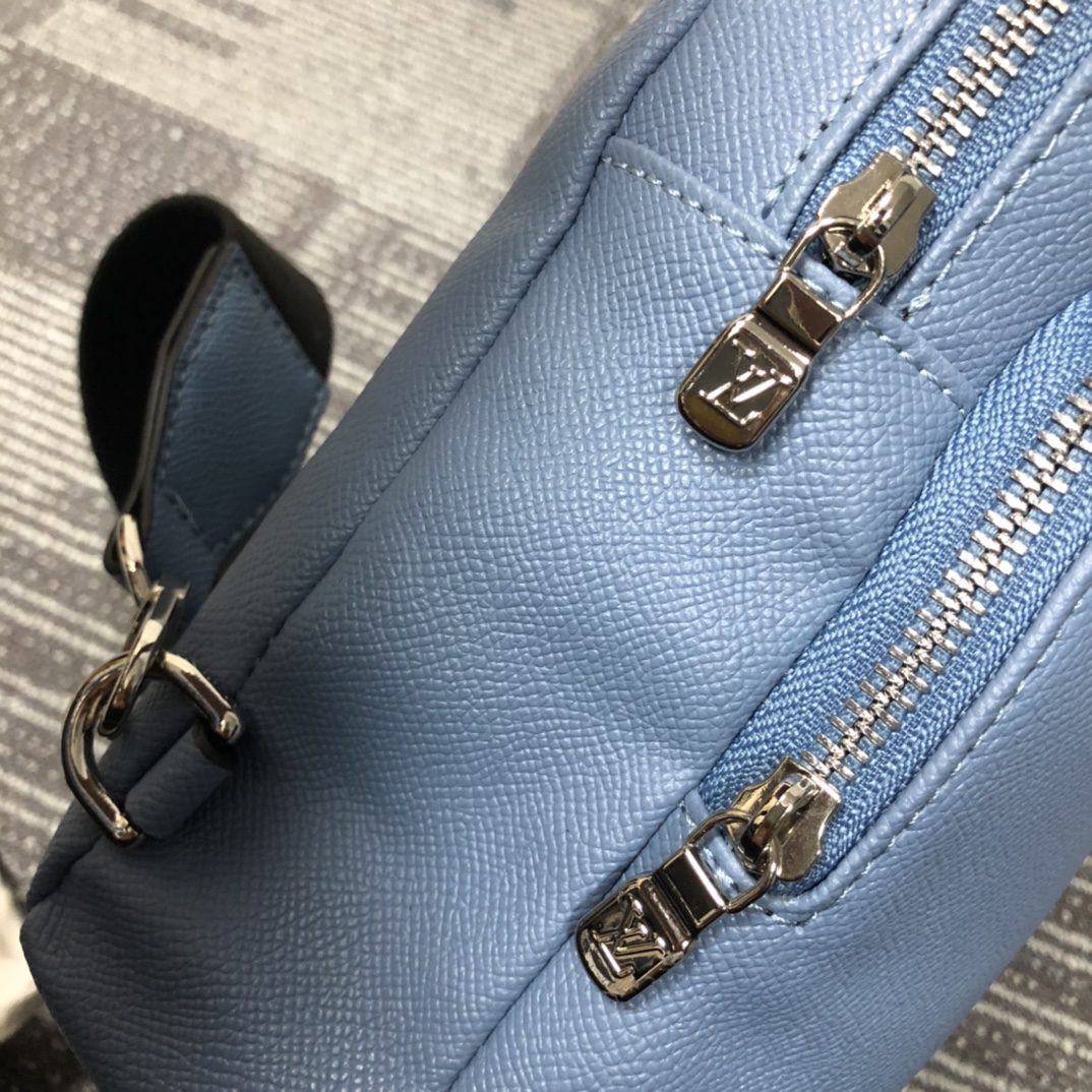 Replica Louis Vuitton Avenue Sling Bag M30443