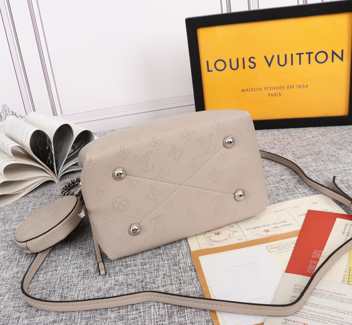 Replica Louis Vuitton Bella Bucket Bag Black/Pink/Grey