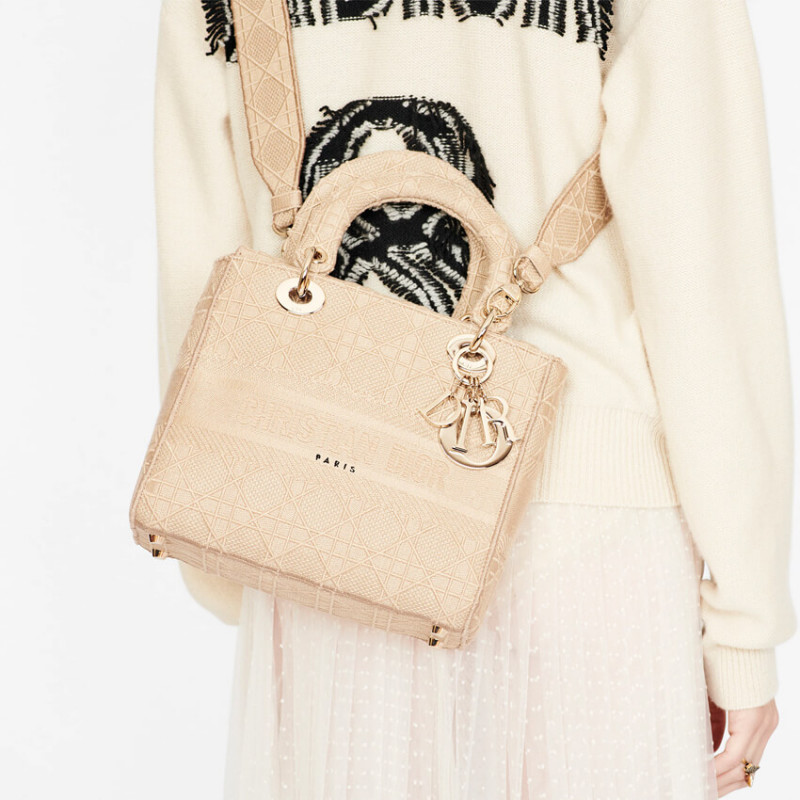 Replica Dior Medium Lady D-Lite Cannage Embroidery M0565