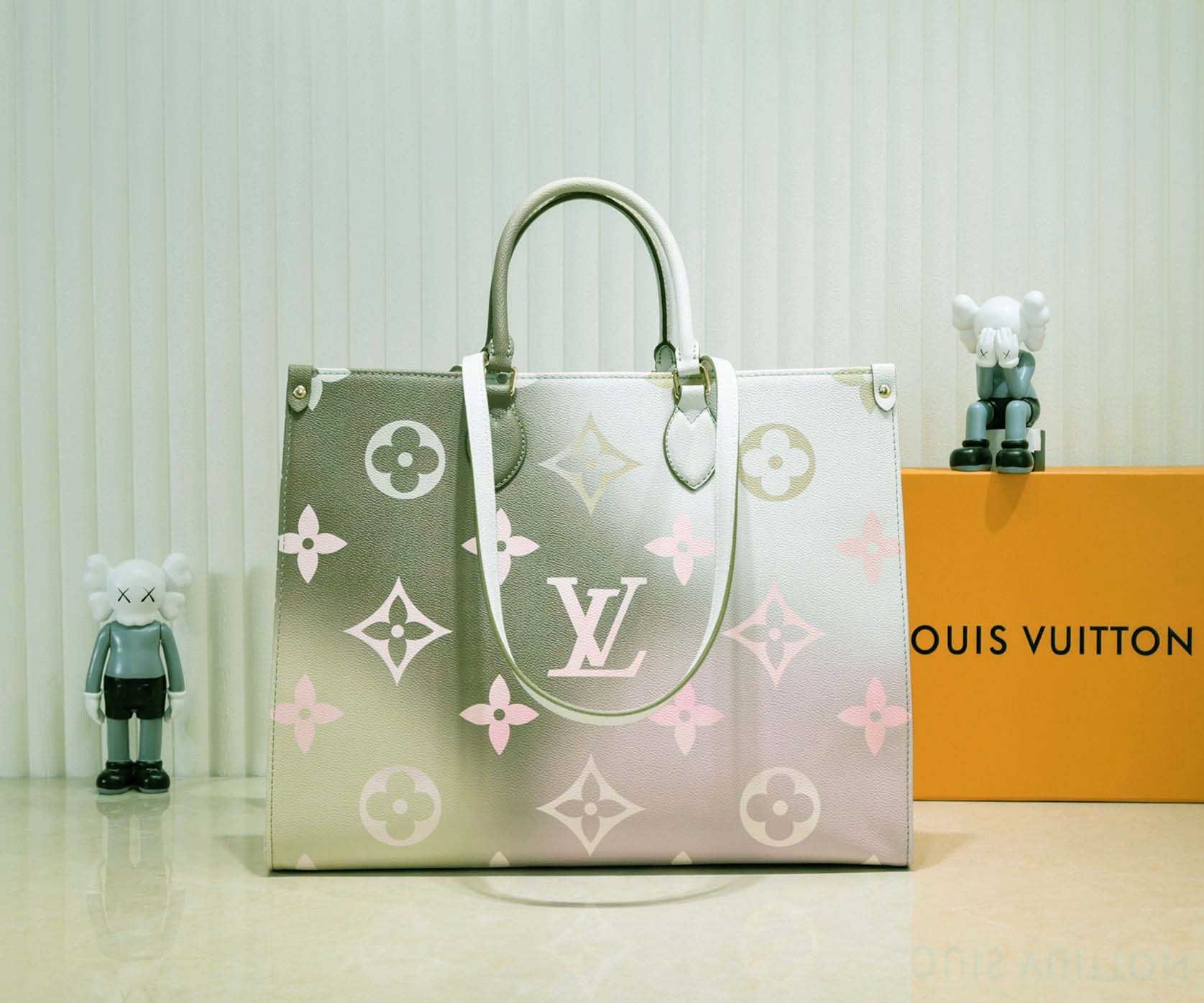Replica Louis Vuitton Onthego Mm/Gm Tote Bag