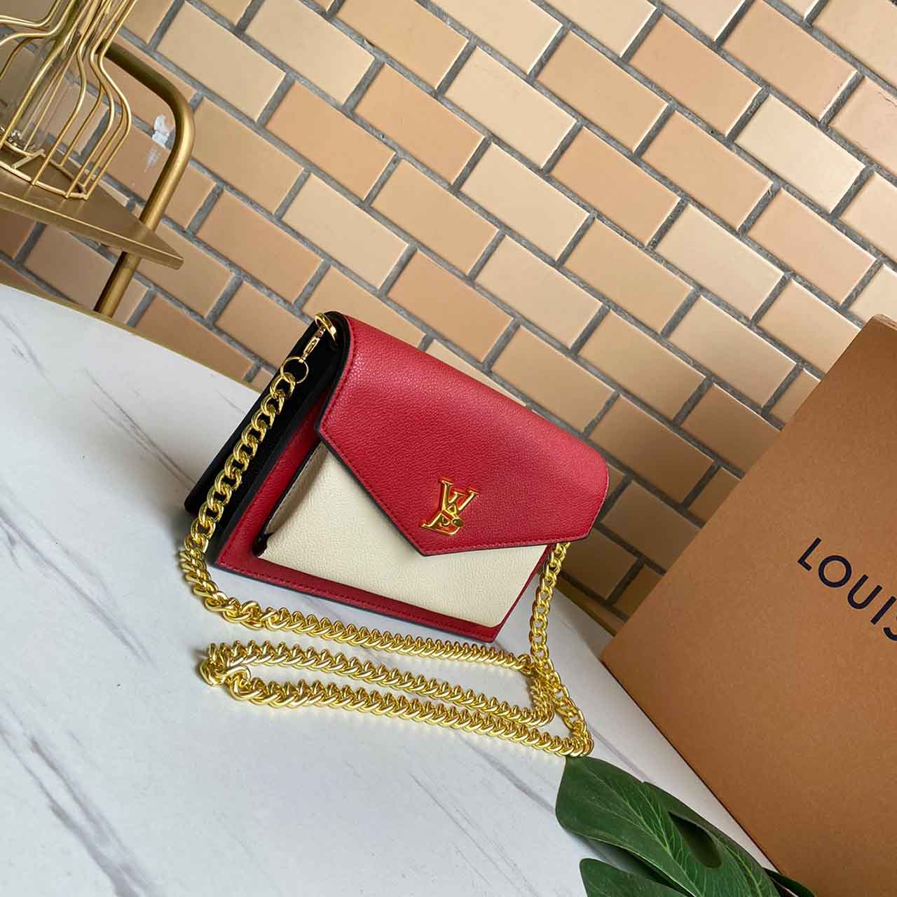 Replica Louis Vuitton Mylockme Chain Bag M56641 Red/Pink White
