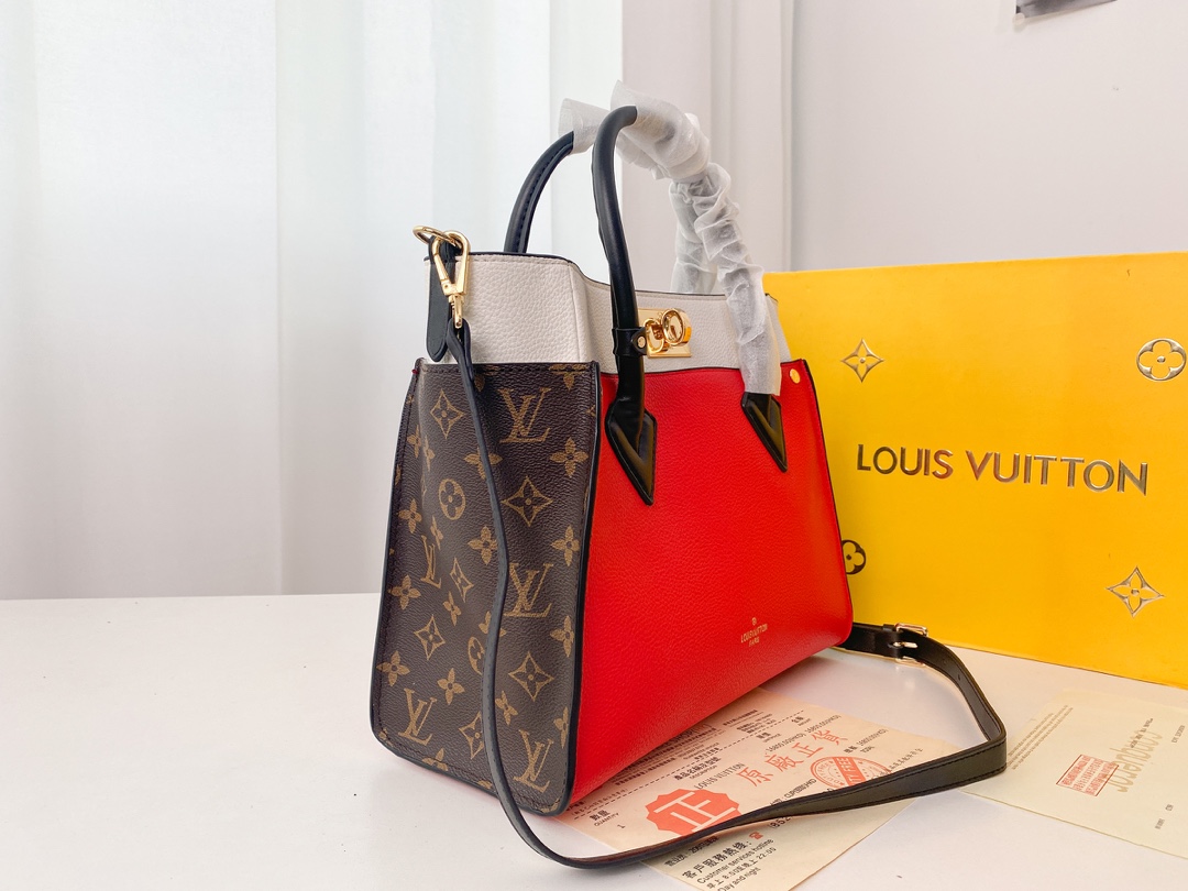 Replica Louis Vuitton On My Side M53827