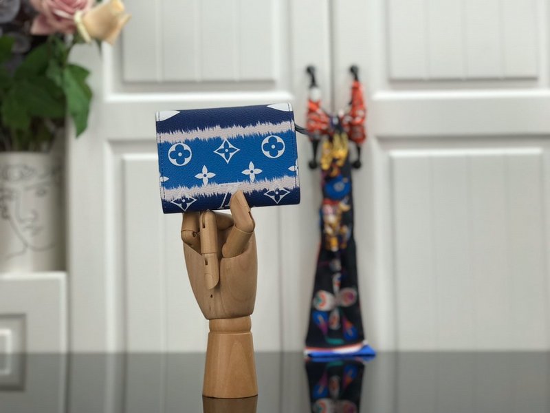 Replica Louis Vuitton Escale Victorine Wallet