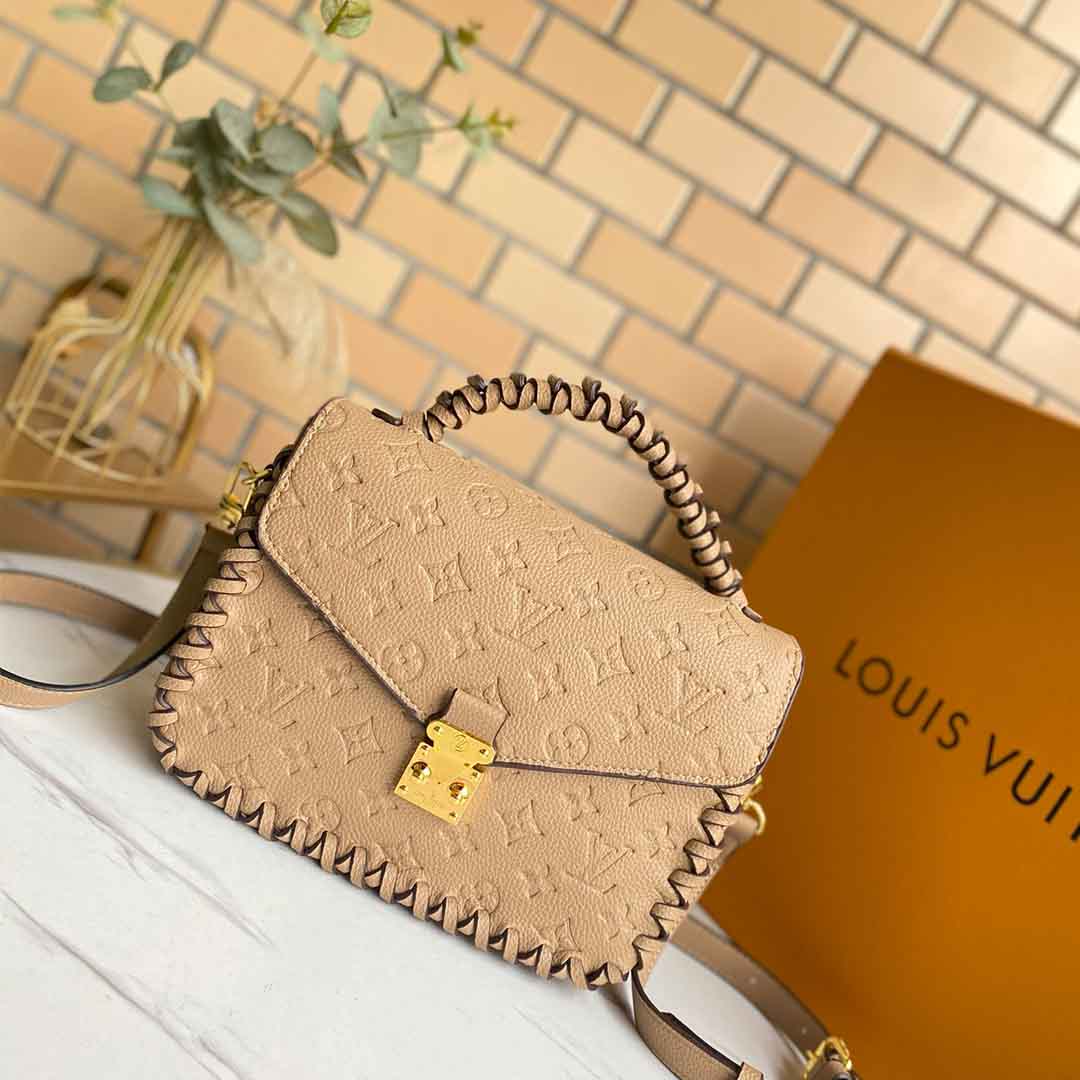 Replica Louis Vuitton Pochette Metis M44881 Navy Blue/Beige/White