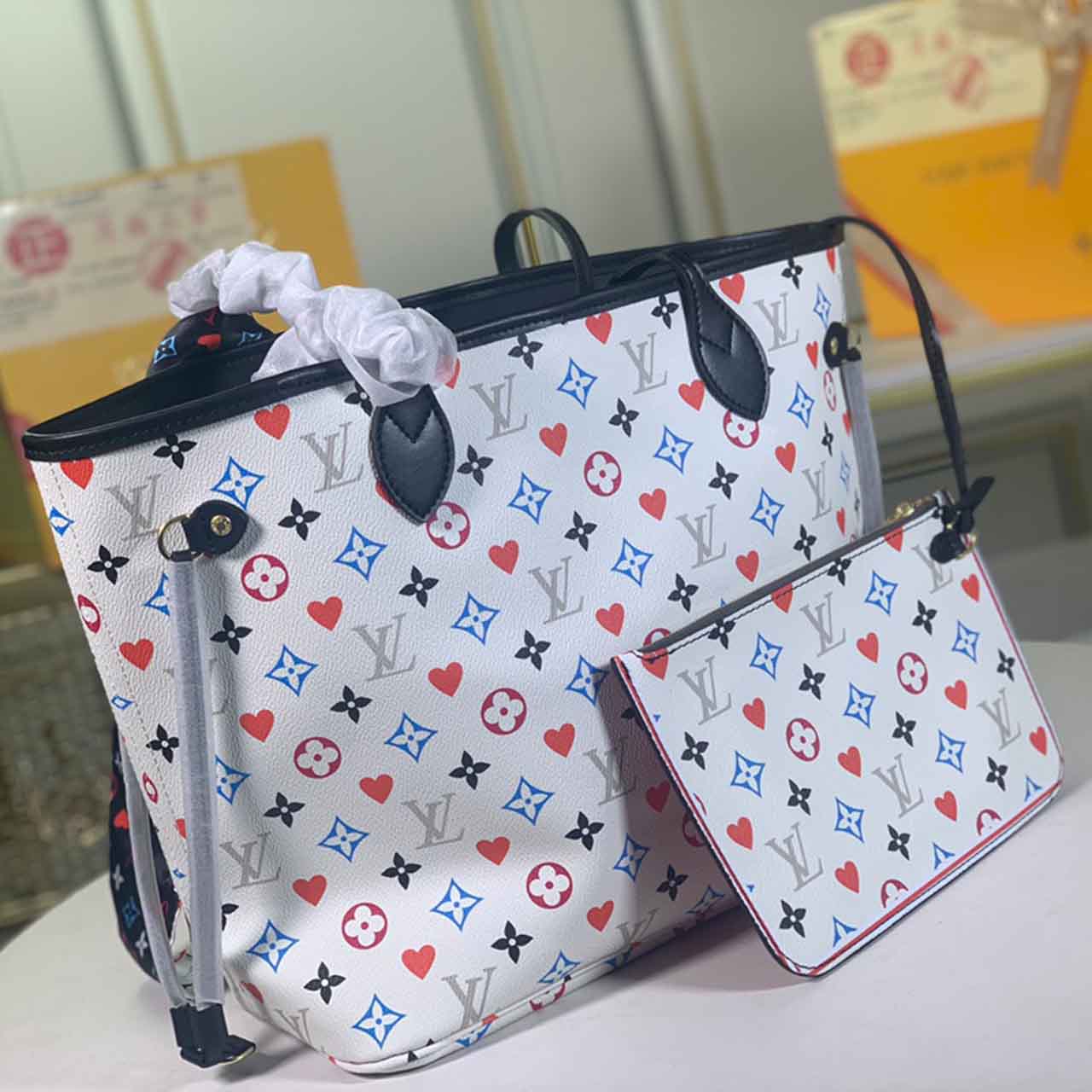 Replica Louis Vuitton Game On Neverfull Mm M57462 Black/White