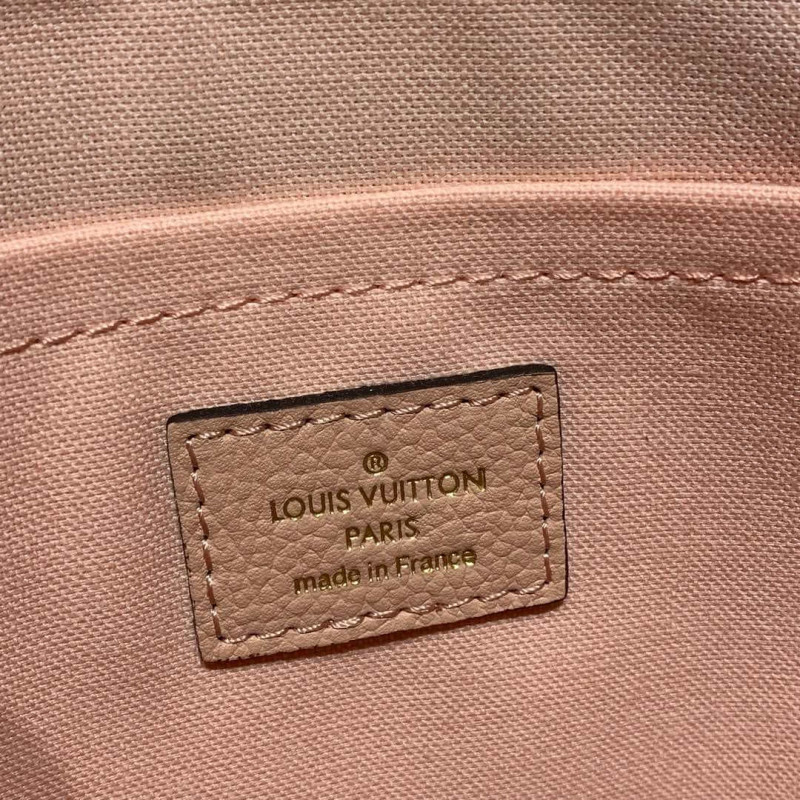 Replica Louis Vuitton Monogram Empreinte Leather Daily Pouch M62937