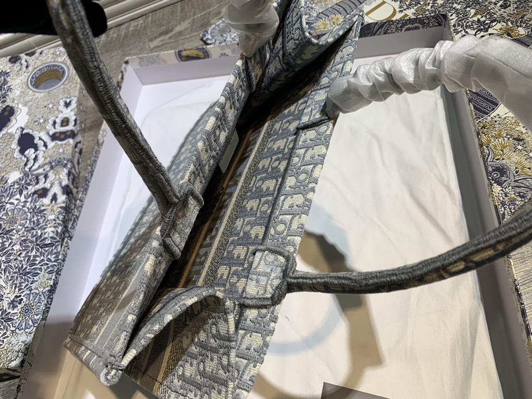 Replica Dior Oblique Book Tote 42/36Cm