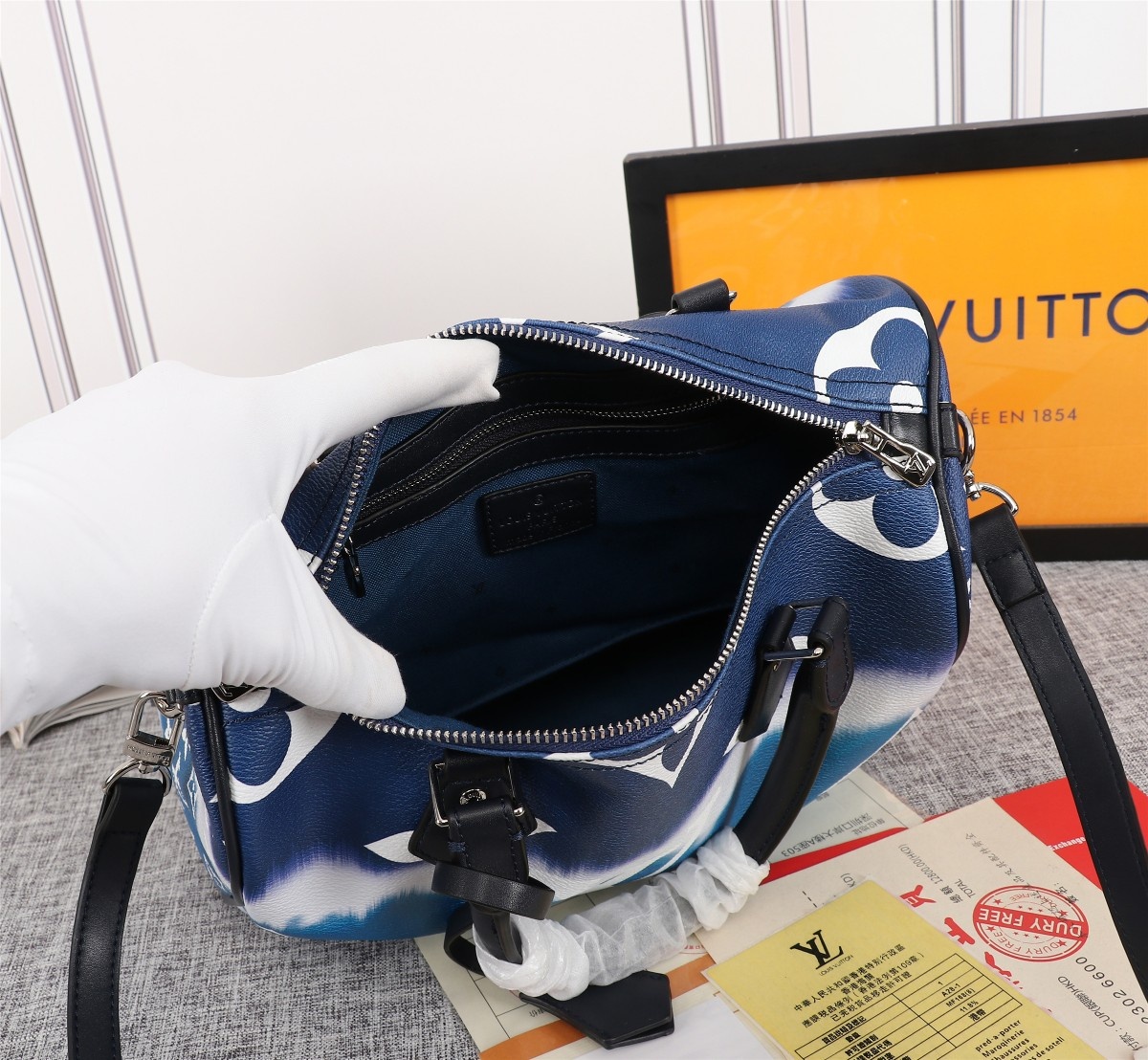 Replica Louis Vuitton Escale Speedy Bandouliere 30 Pink/Red/Blue