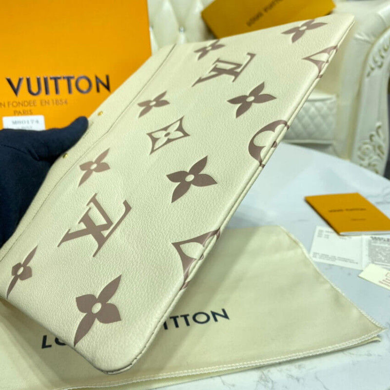 Replica Louis Vuitton Daily Pouch M80174 Cream