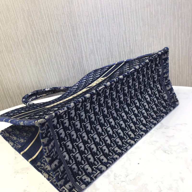 Replica Dior Oblique Embroidered Velvet Book Tote M1286Z