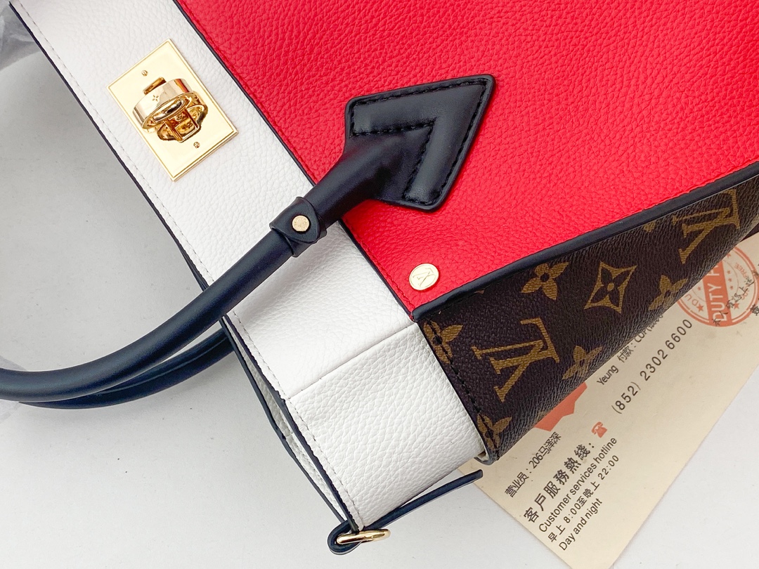 Replica Louis Vuitton On My Side M53827