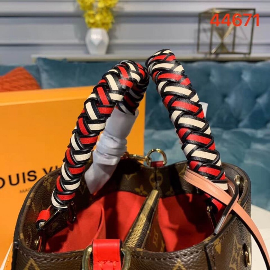 Replica Louis Vuitton Monogram Canvas Montaigne Bb M44671