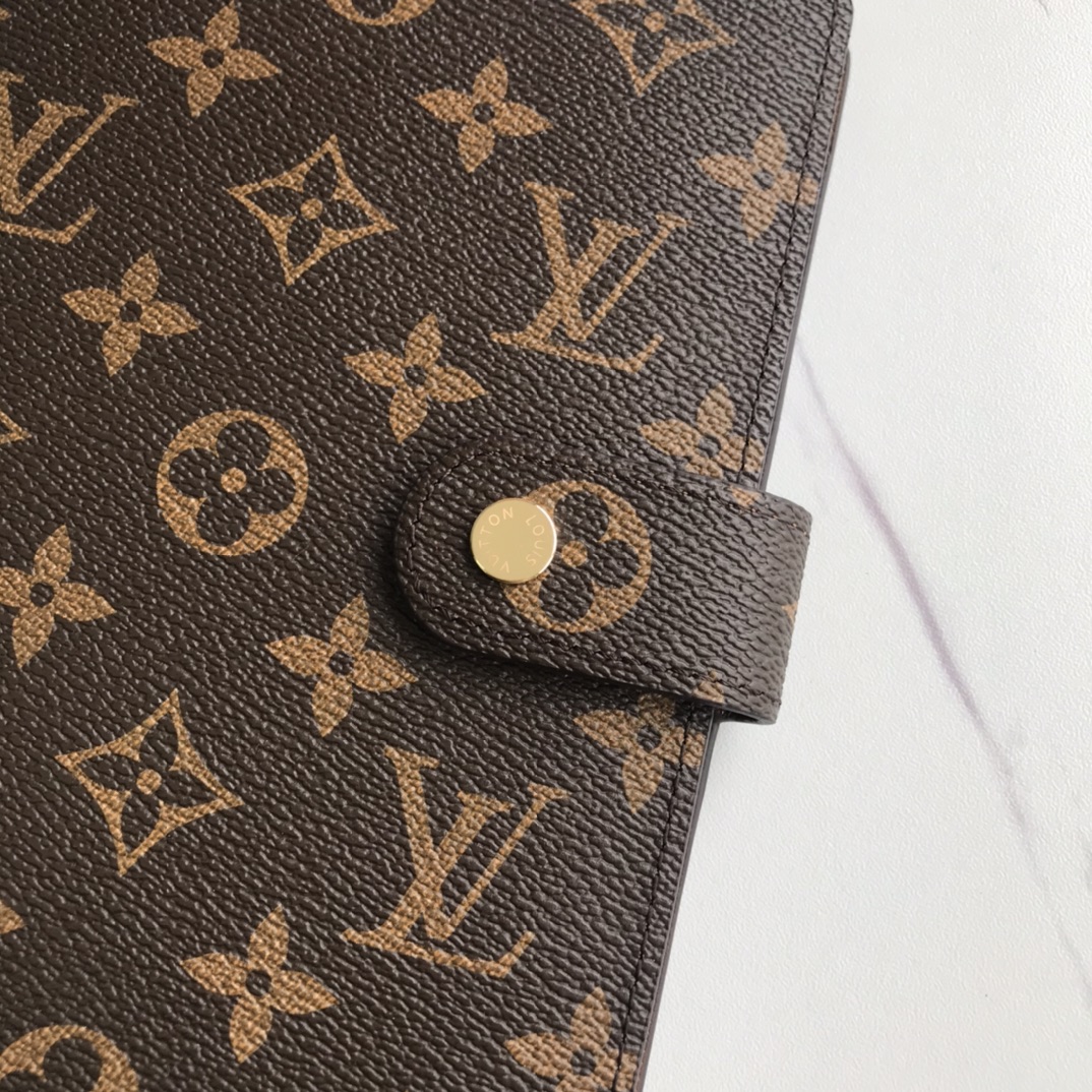 Replica Louis Vuitton Medium Ring Agenda Cover R20105