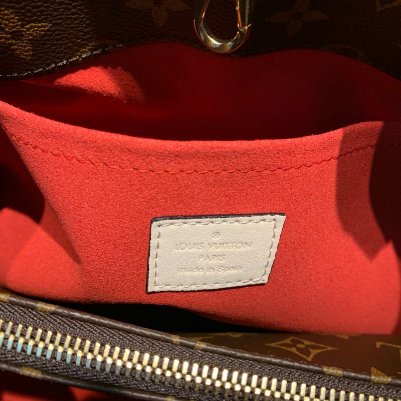 Replica Louis Vuitton Monogram Canvas Montaigne Mm M44672