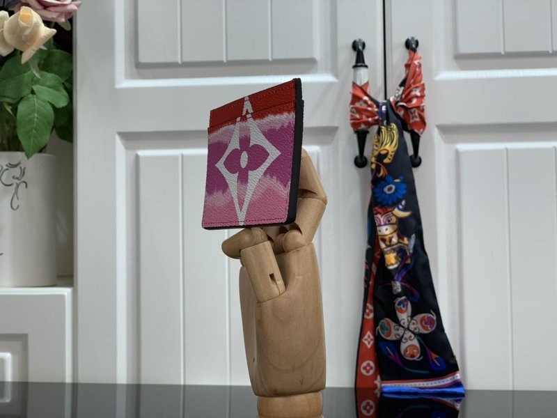 Replica Louis Vuitton Escale Card Holder M69115