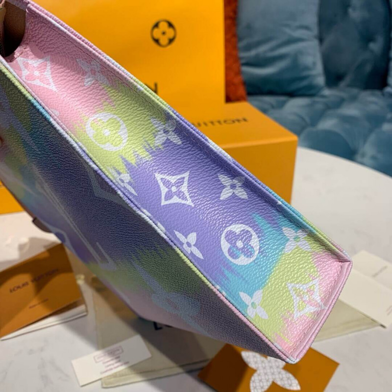 Replica Lv Escale Poche Toilette 26 M69136 M69137