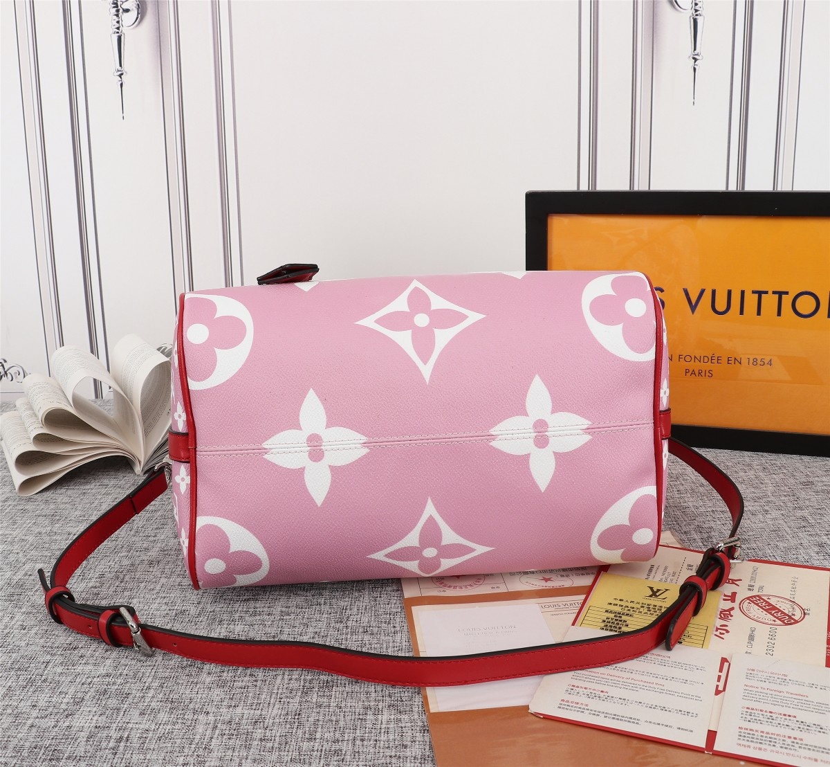 Replica Louis Vuitton Escale Speedy Bandouliere 30 Pink/Red/Blue