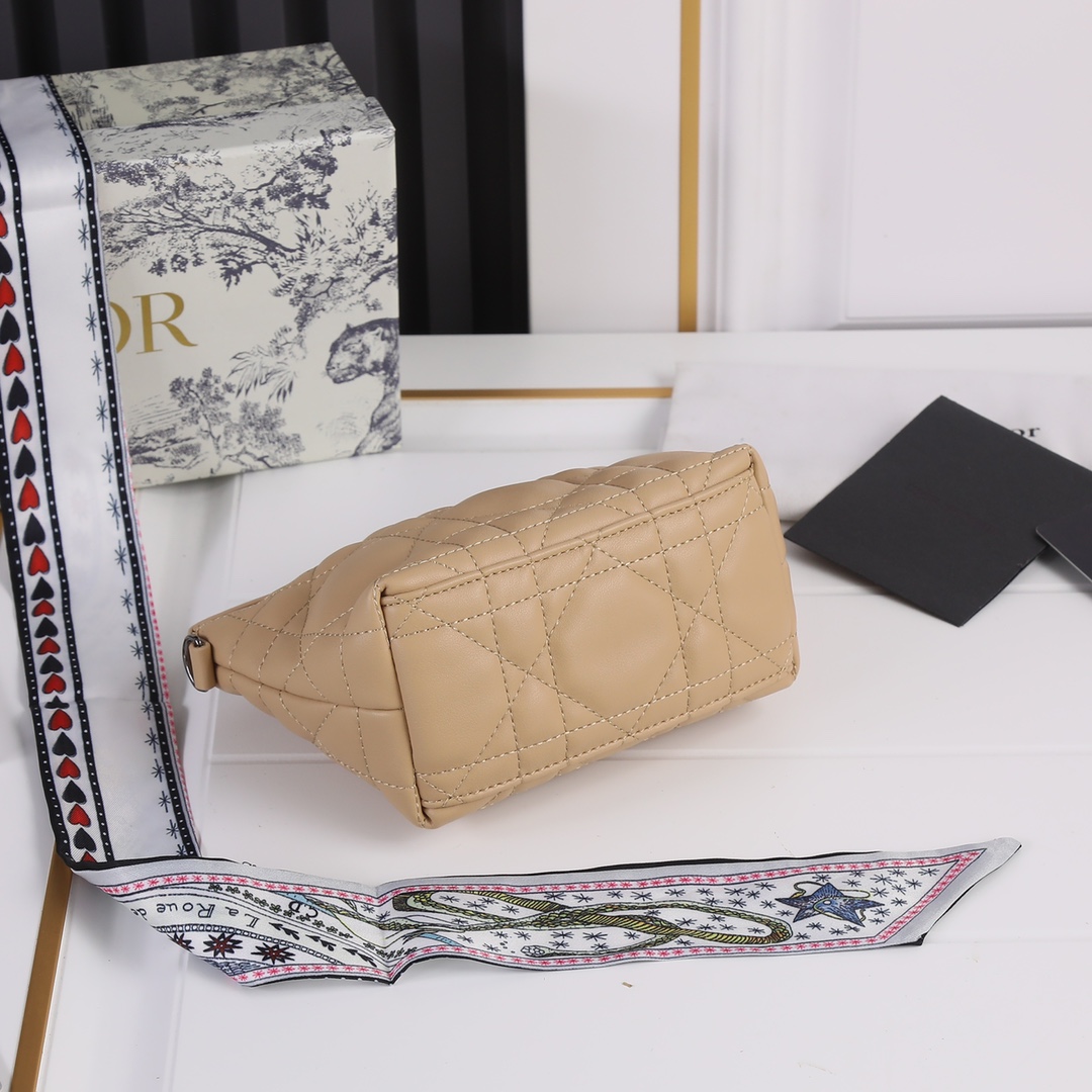 Replica Dior Small Drtravel Nomad Pouch