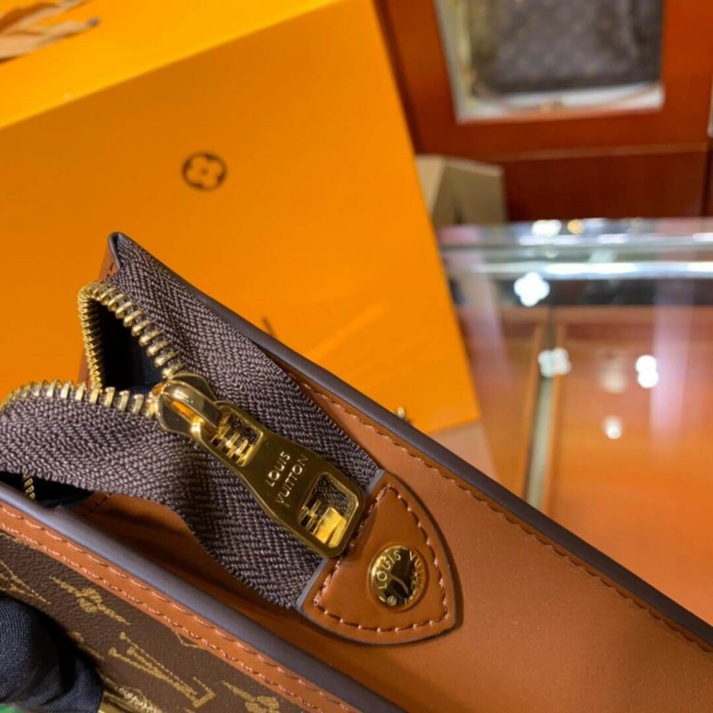 Replica Louis Vuitton Pochette Dauphine M69184