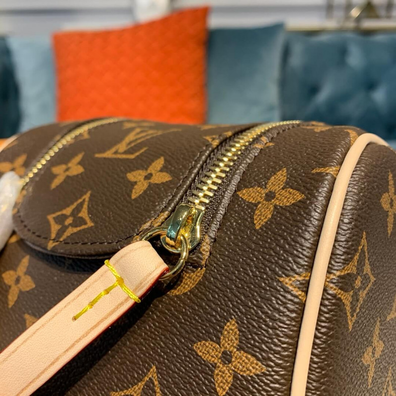 Replica Louis Vuitton Monogram Canvas King Size Toiletry Bag M47528