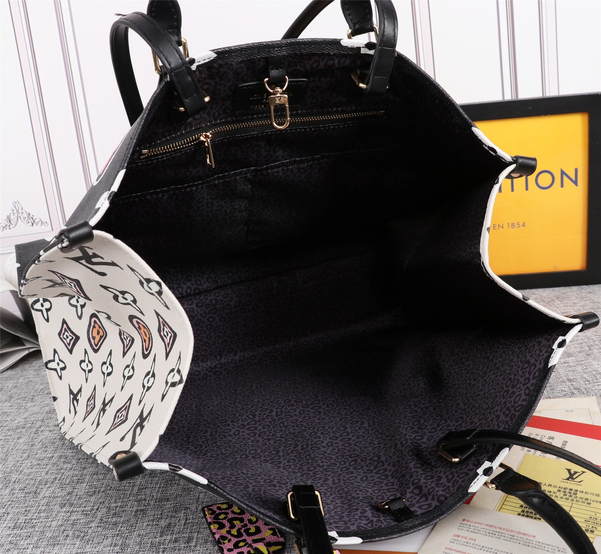 Replica Louis Vuitton Onthego Gm Carryall Black/Brown