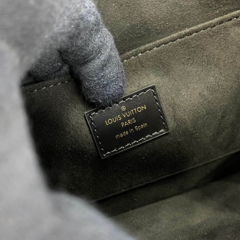 Replica Louis Vuitton Game On Dauphine Mm M57463