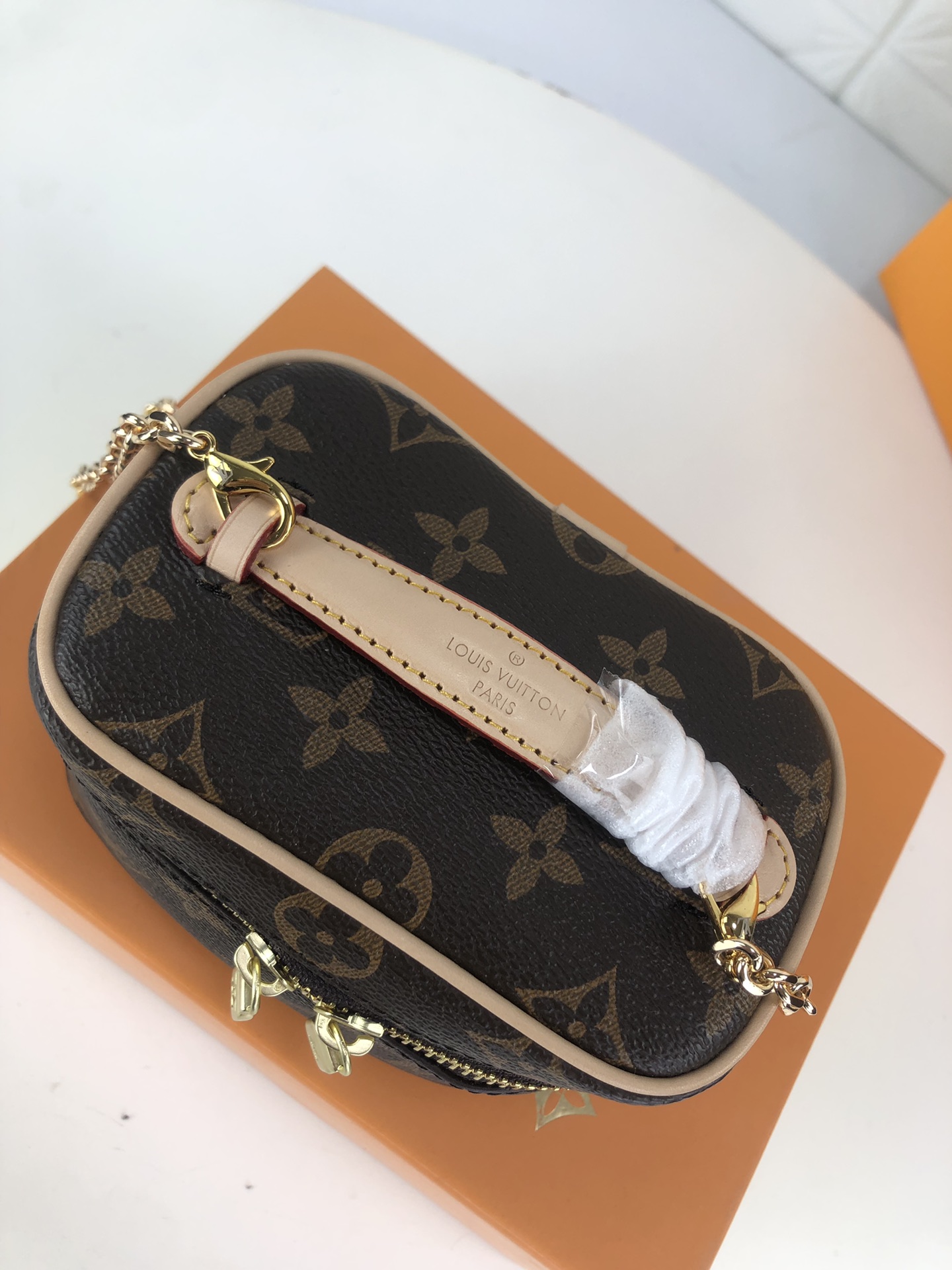 Replica Louis Vuitton Nice Vanity Make Up