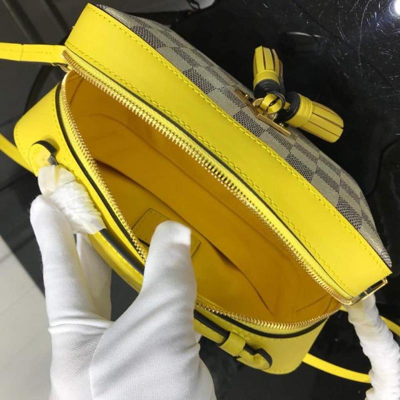 Replica Louis Vuitton Saintonge M44593