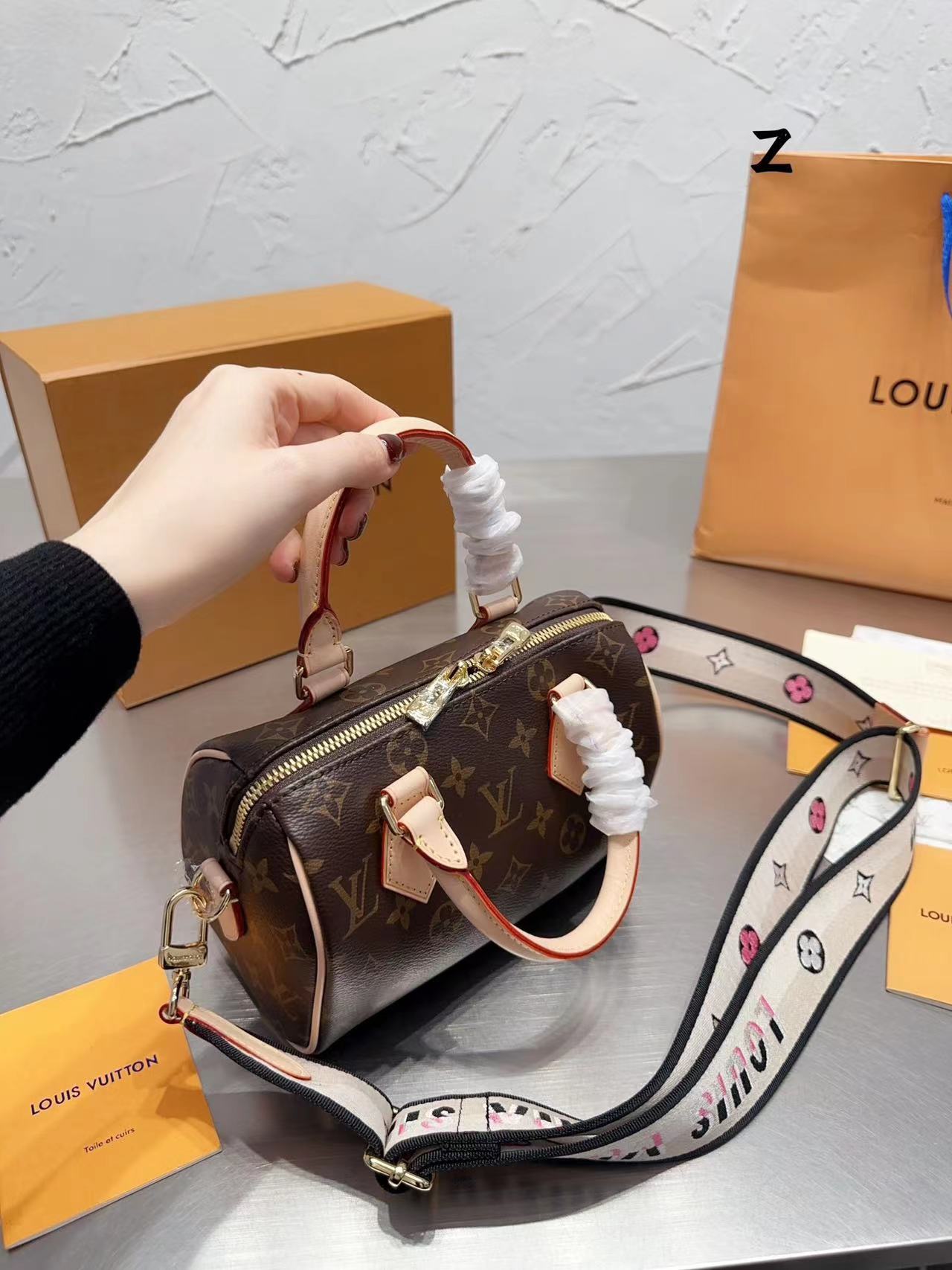 Replica Louis Vuitton Monogram Canvas Nano Speedy M81085