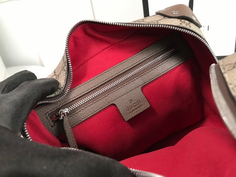 Replica Gucci Shoulder Bag With Leather Details