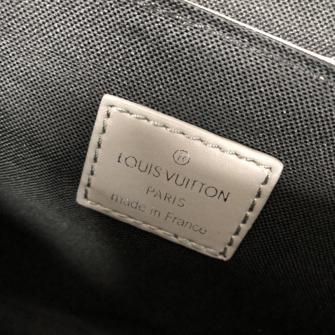Replica Louis Vuitton Trunk Slingbag N50061-2