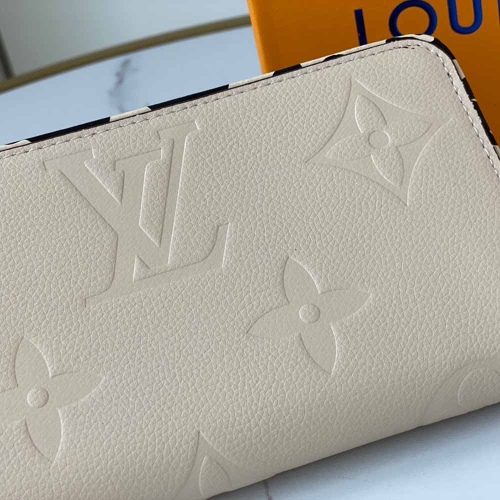 Replica Louis Vuitton Leopard Zippy Wallet M80685