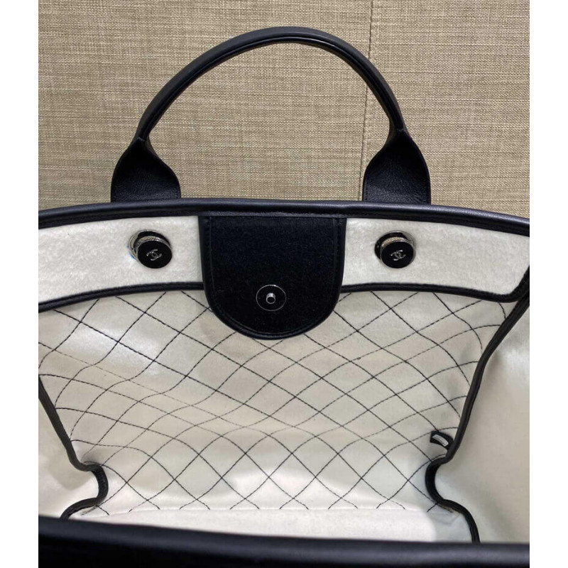 Replica Chanel Wool Felt Deauville Shopping Bag A60598 Black/White