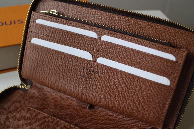 Replica Louis Vuitton Men’S Zippy Organizer