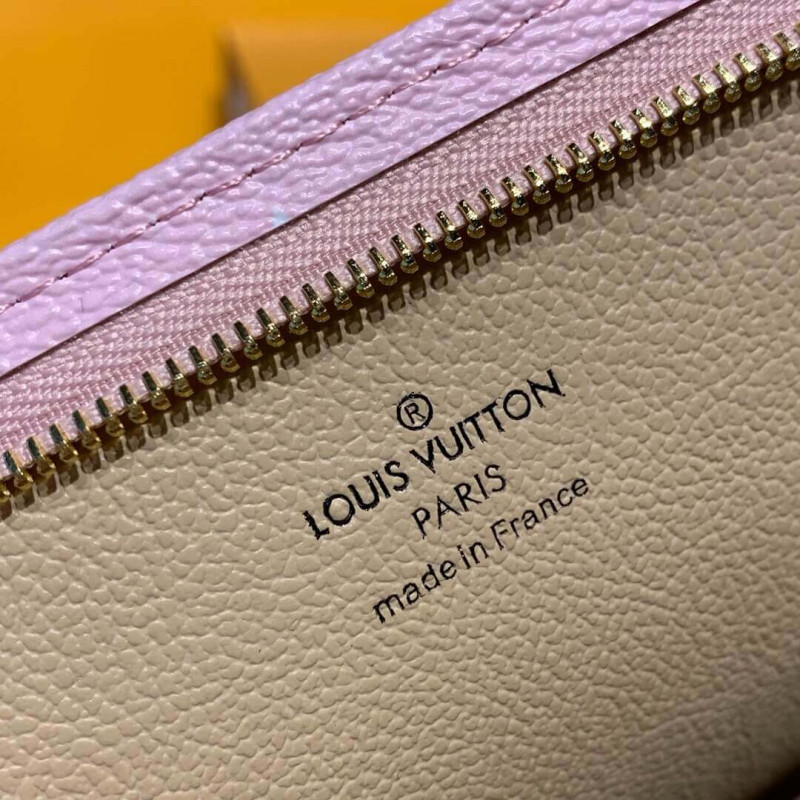 Replica Lv Escale Poche Toilette 26 M69136 M69137