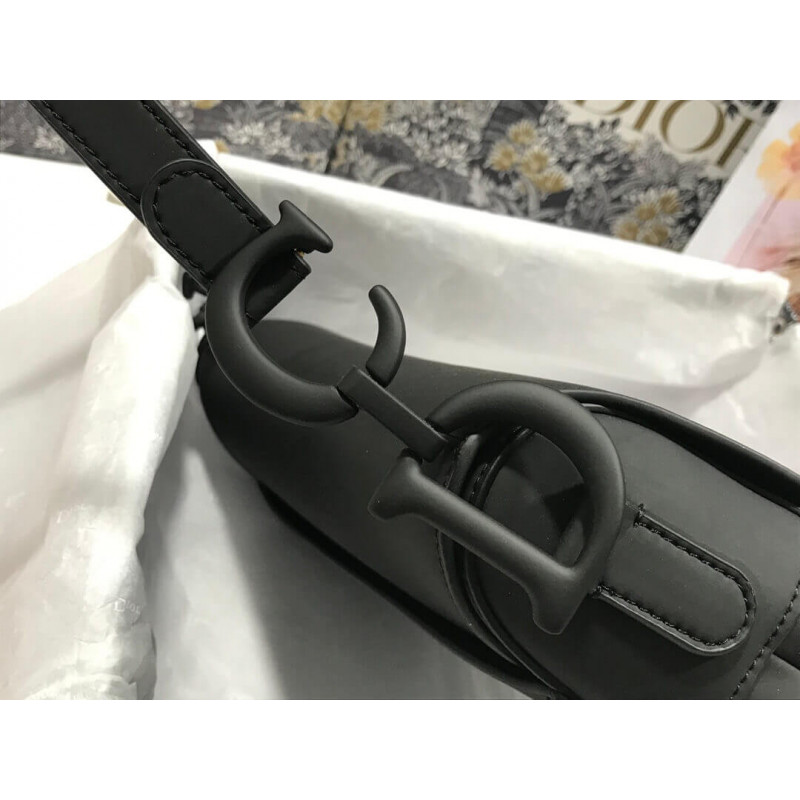 Replica Christian Dior Saddle Bag In Ultramatte Calfskin M0446