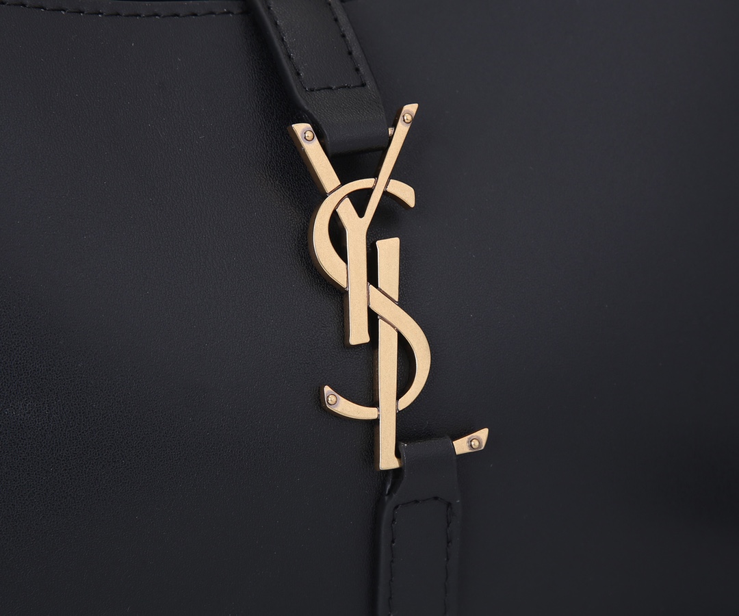 Replica Ysl Le 5 A 7 Hobo Bag In Smooth Leather 2024