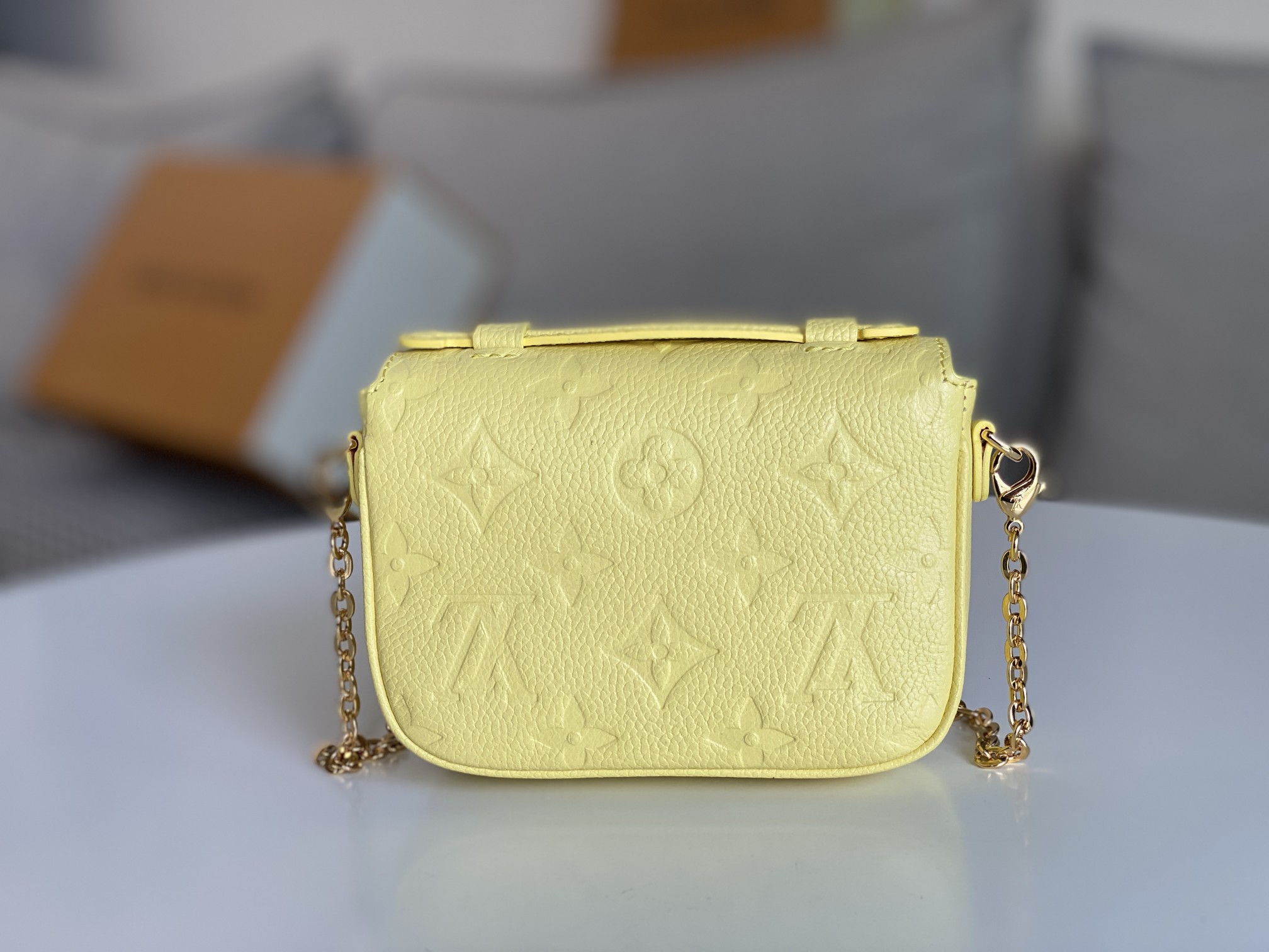 Replica Louis Vuitton Pochette Micro Metis Bag