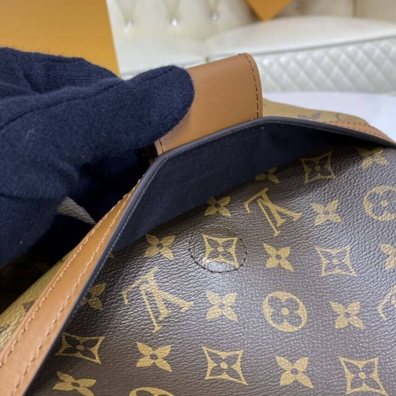 Replica Louis Vuitton Hobo Dauphine Mm M45195
