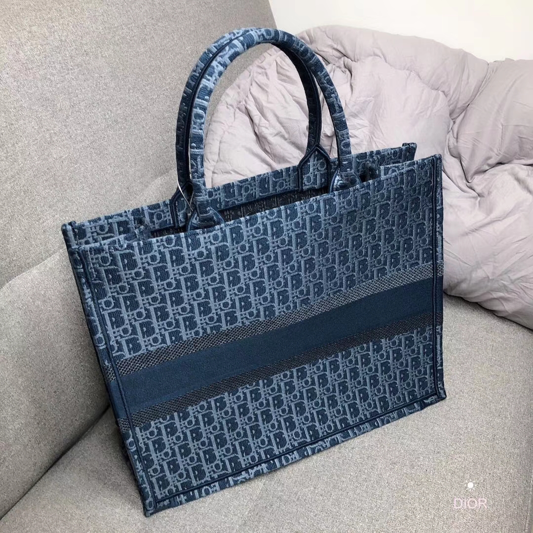 Replica Dior Book Tote M1286