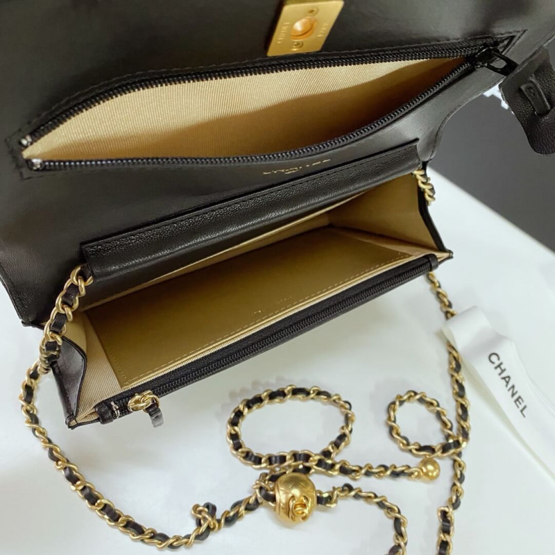 Replica Chanel Woc With Cc Details On Strap Ap1450 In Lambskin Aaa