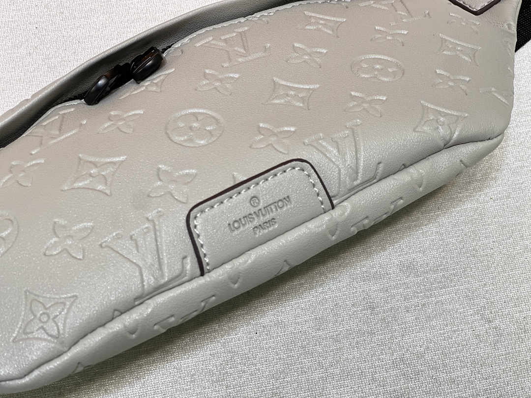 Replica Louis Vuitton Discovery Bumbag Pm Grey