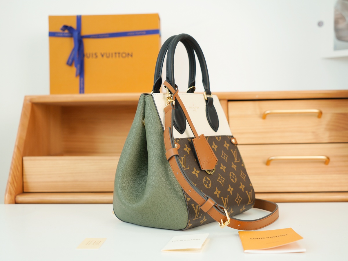 Replica Louis Vuitton Fold Tote Pm M45388