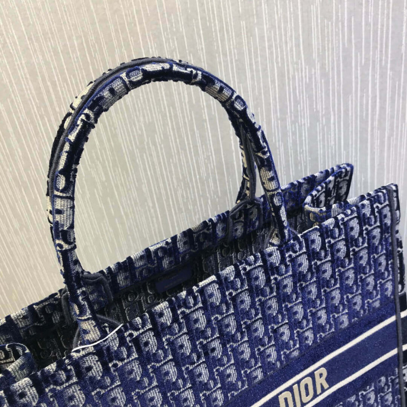 Replica Dior Oblique Embroidered Velvet Book Tote M1286Z